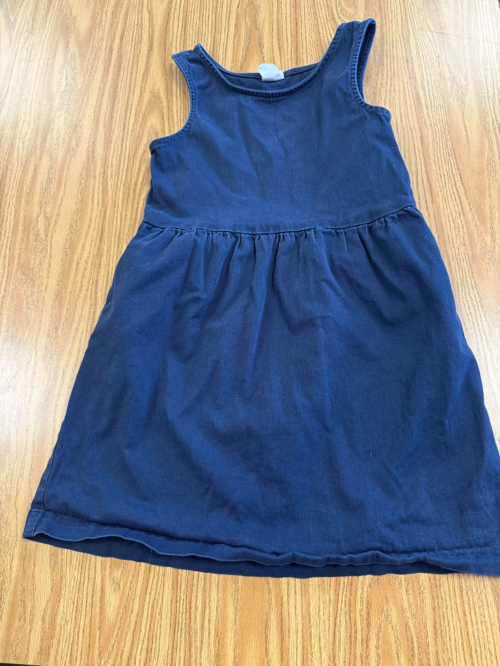 Classic “denim” cotton GAP Navy Sleeveless girls dress- has pockets